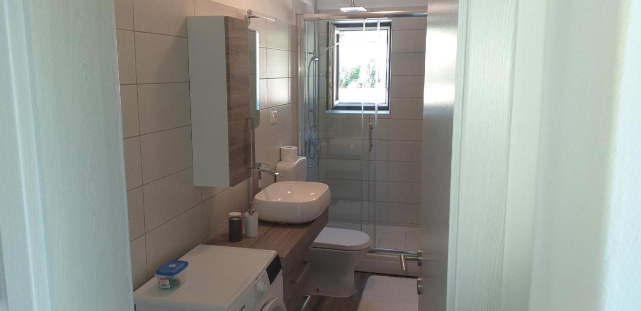 Holiday Apartments Cecilija 수페타르스카 드라가 외부 사진