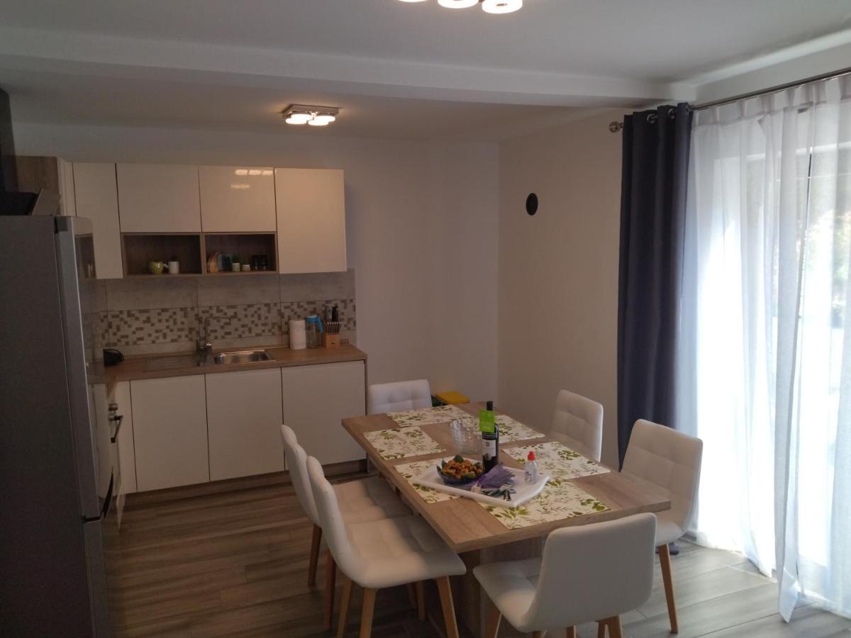 Holiday Apartments Cecilija 수페타르스카 드라가 외부 사진