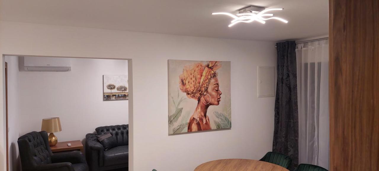 Holiday Apartments Cecilija 수페타르스카 드라가 외부 사진